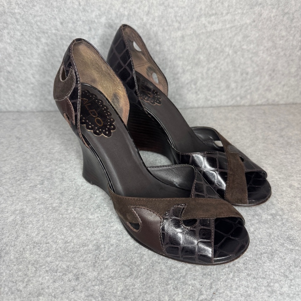 Aldo Brown Suede Reptile Leather
Peeptoe Wedges Size 8.5/ 39